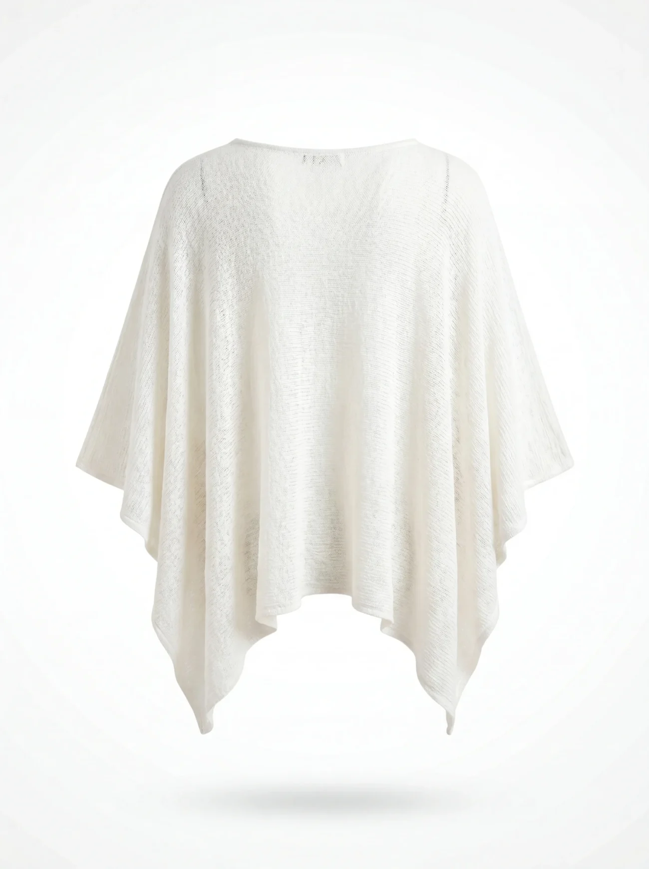 Le Poncho - Image 2